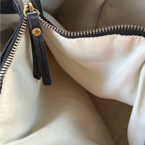 AMERICAN LEATHER CO. Cleveland Triple Entry Shopper! - Picture 9 of 13